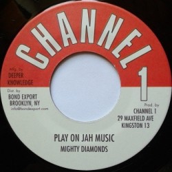 Mighty Diamonds - Play On...