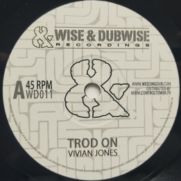 Vivian Jones - Trod On 7"