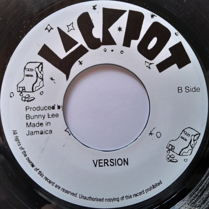 Ronnie Davis - Jah Jah Jahovia 7''