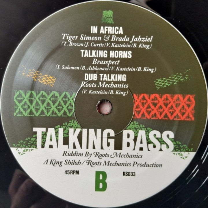 Ras Lavosti & Black Omolo - Red Gold Green 12"
