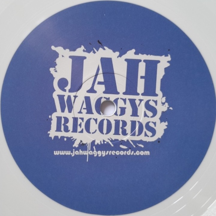 David Oneaway, King Alpha - Jah Love Is Amazing Thing 10''