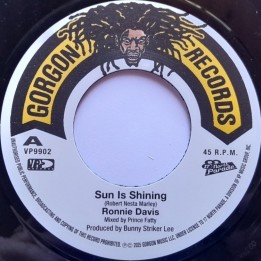 Ronnie Davis - Sun Is Shining 7"
