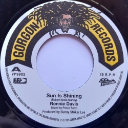 Ronnie Davis - Sun Is Shining 7"