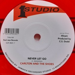 Carlton & the Shoes - Love me Forever / Never Let Go (colored) 7''